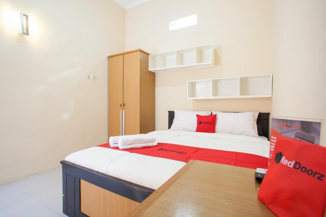 RedDoorz Syariah near UNTAG Banyuwangi Hotel Banyuwangi  Bagian luar foto